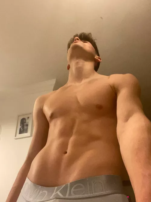 Calvin Klein looks good with my lean body!