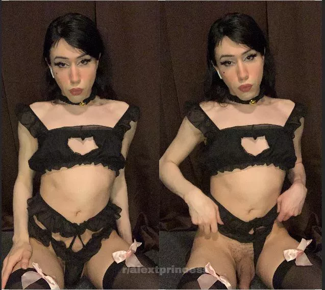 Can you hold it for me it’s heavy >~<