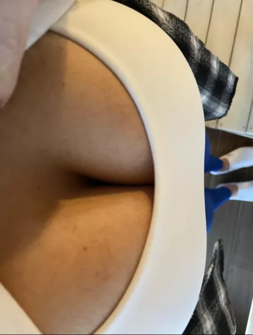 Do you think people in the gym noticed my bra and my shoes match?