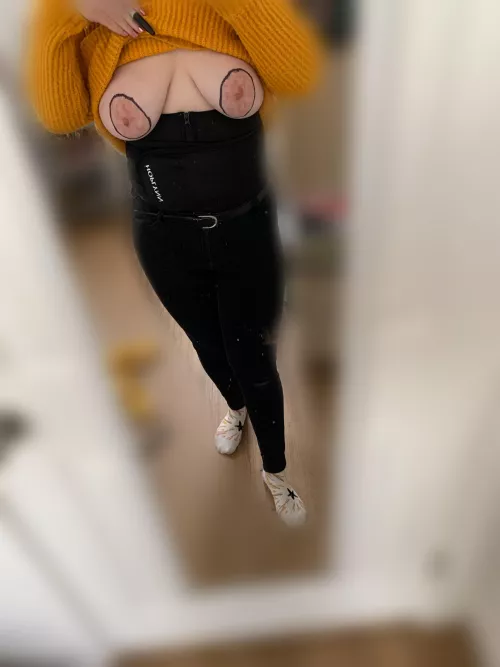 Gotta make sure everyone knows how big they are