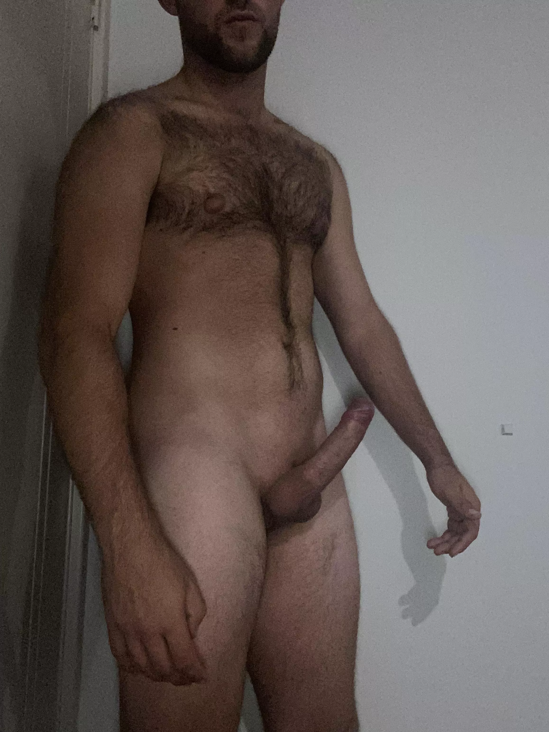 half face pic here lmao, hope you enjoy [21M]