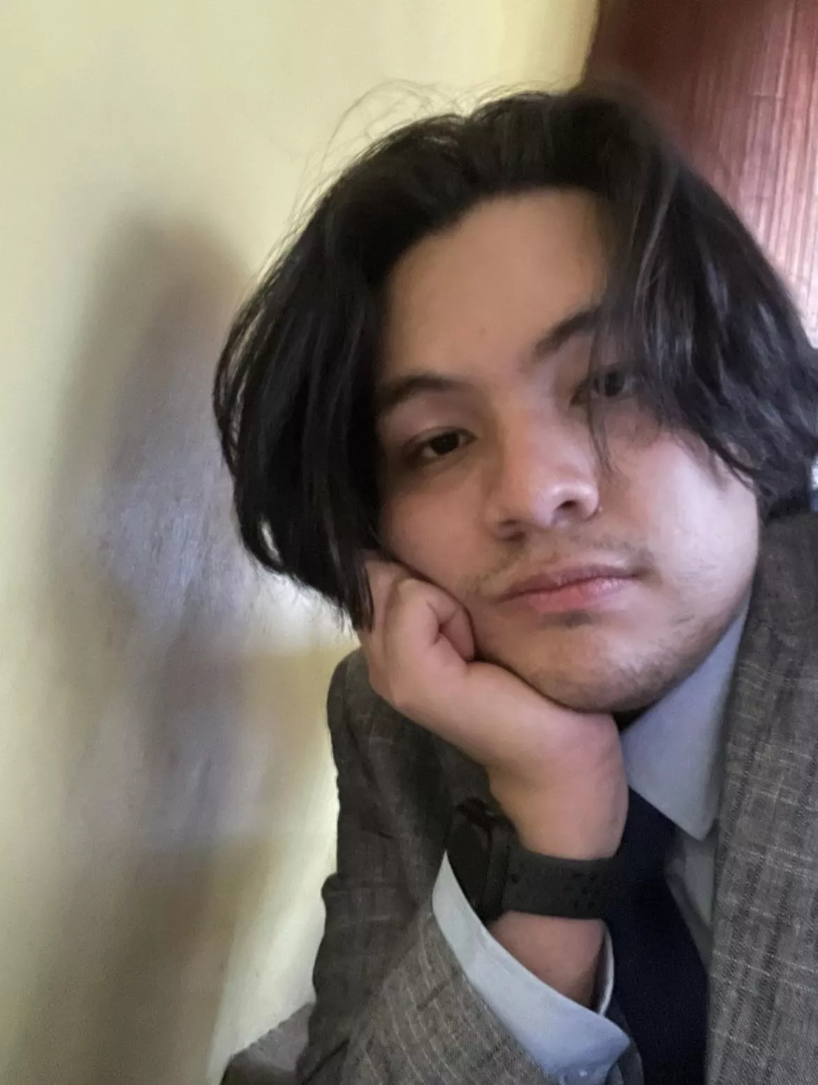 I am little bored this Sunday night. Is any of you available for a friendly chat? :)