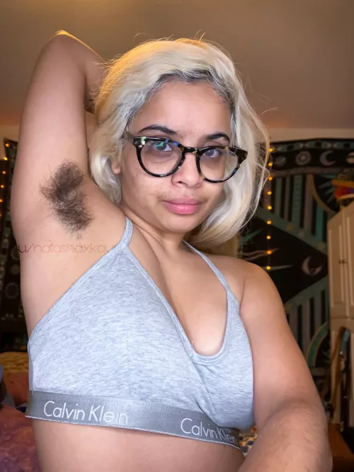 I get so wet when men smell and lick my armpits