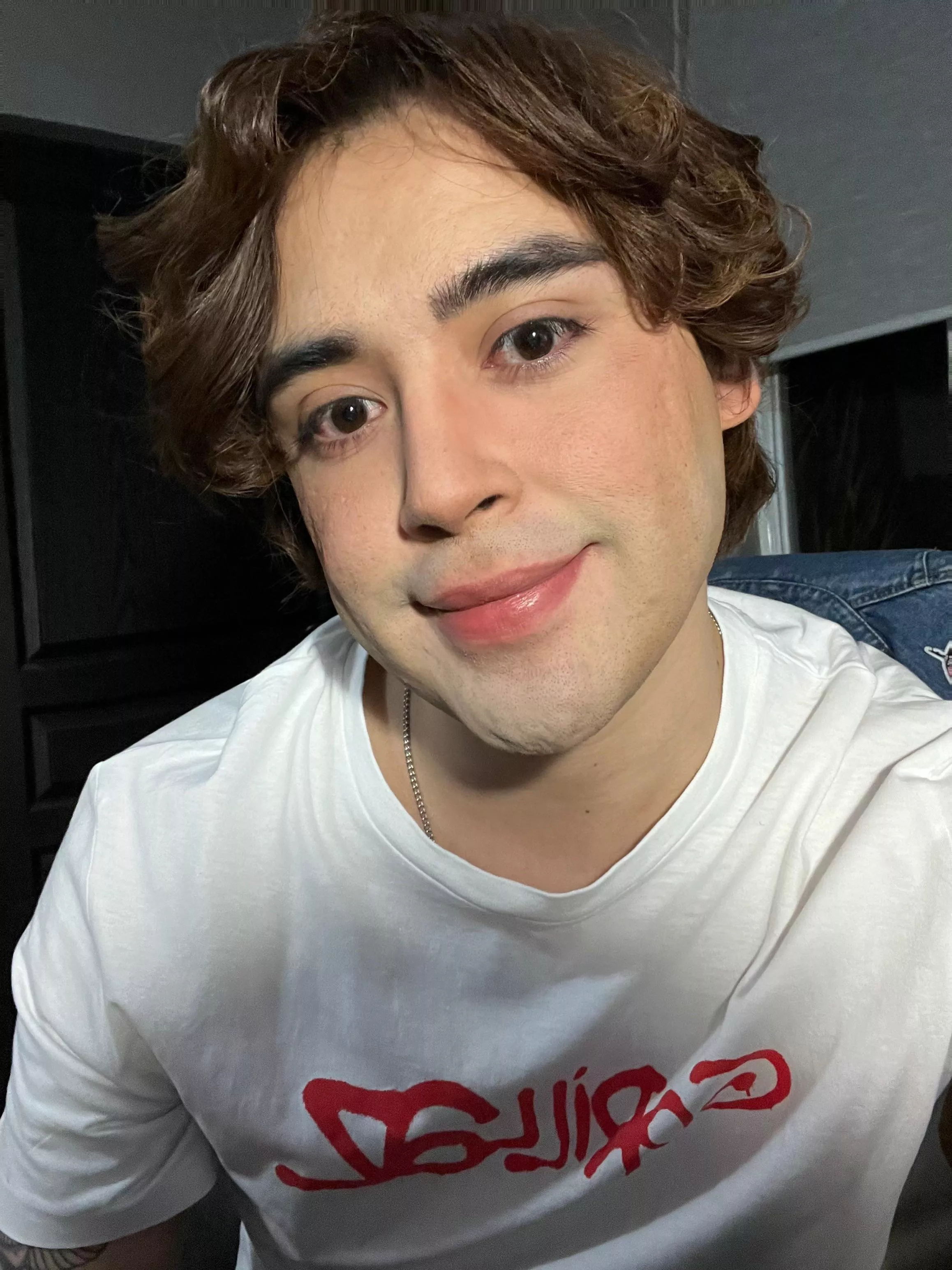 I love my “Gorillaz” t-shirt 🎧