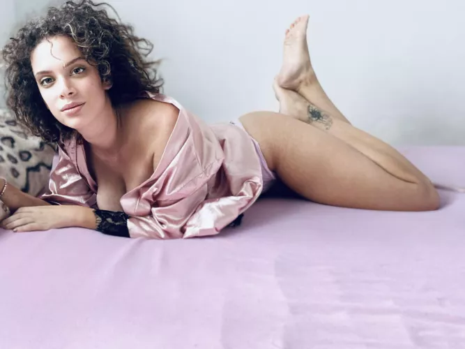 I m a little depressed, can you make me happy ❓