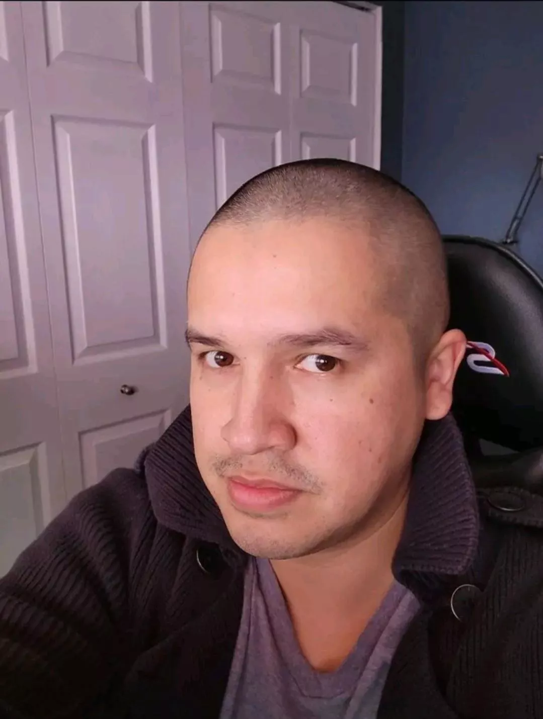 I regret going buzcut. 😪 miss my longer hair already.