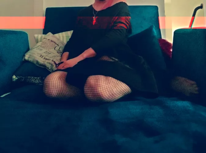 I still don't know any good poses, but I got new clothes 🤗