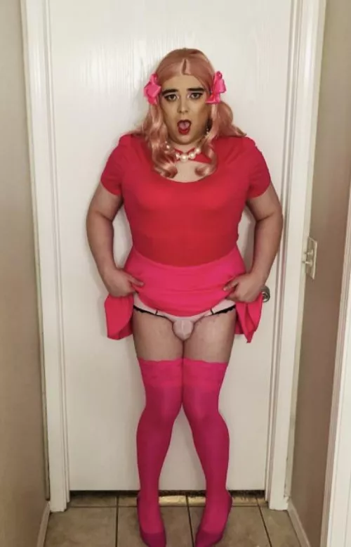 I’m starting to leak in my panties 🥺