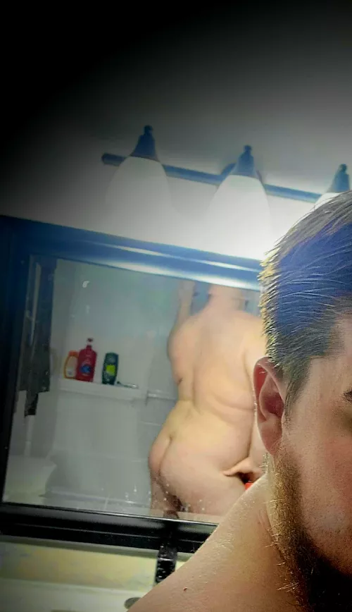 Just a chubby guys booty 😋