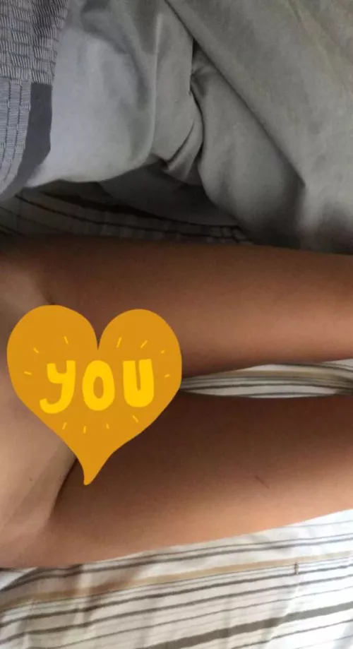 Mondays make me horny 😅