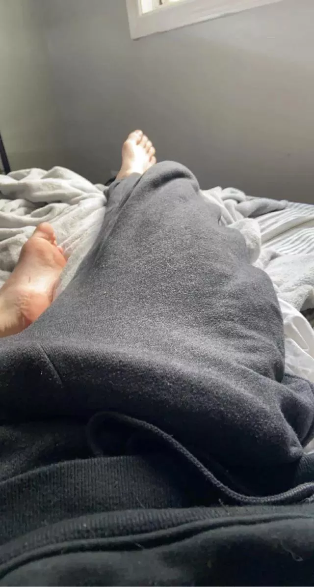 Rate my bulge (Virgin btw)