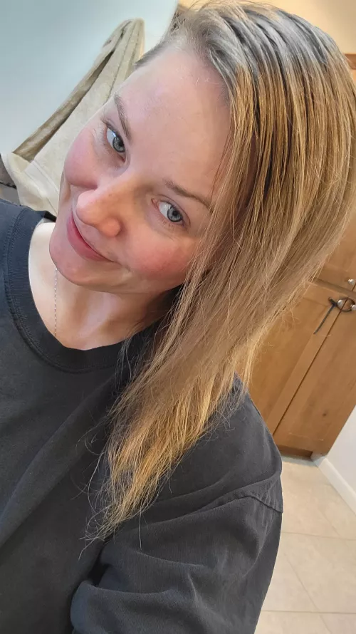 Sometimes I forget how much I like my hair straight