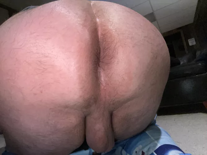 Who likes a plump butt?
