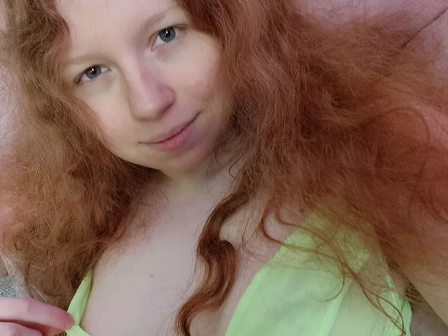 Would you like to see~? Live now!