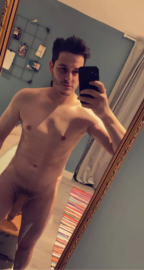 31 straight any couples or guys that have gfs add me! Snapchat: josh.simons1