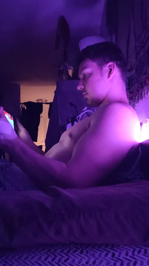 Anyone play pokemon unite?