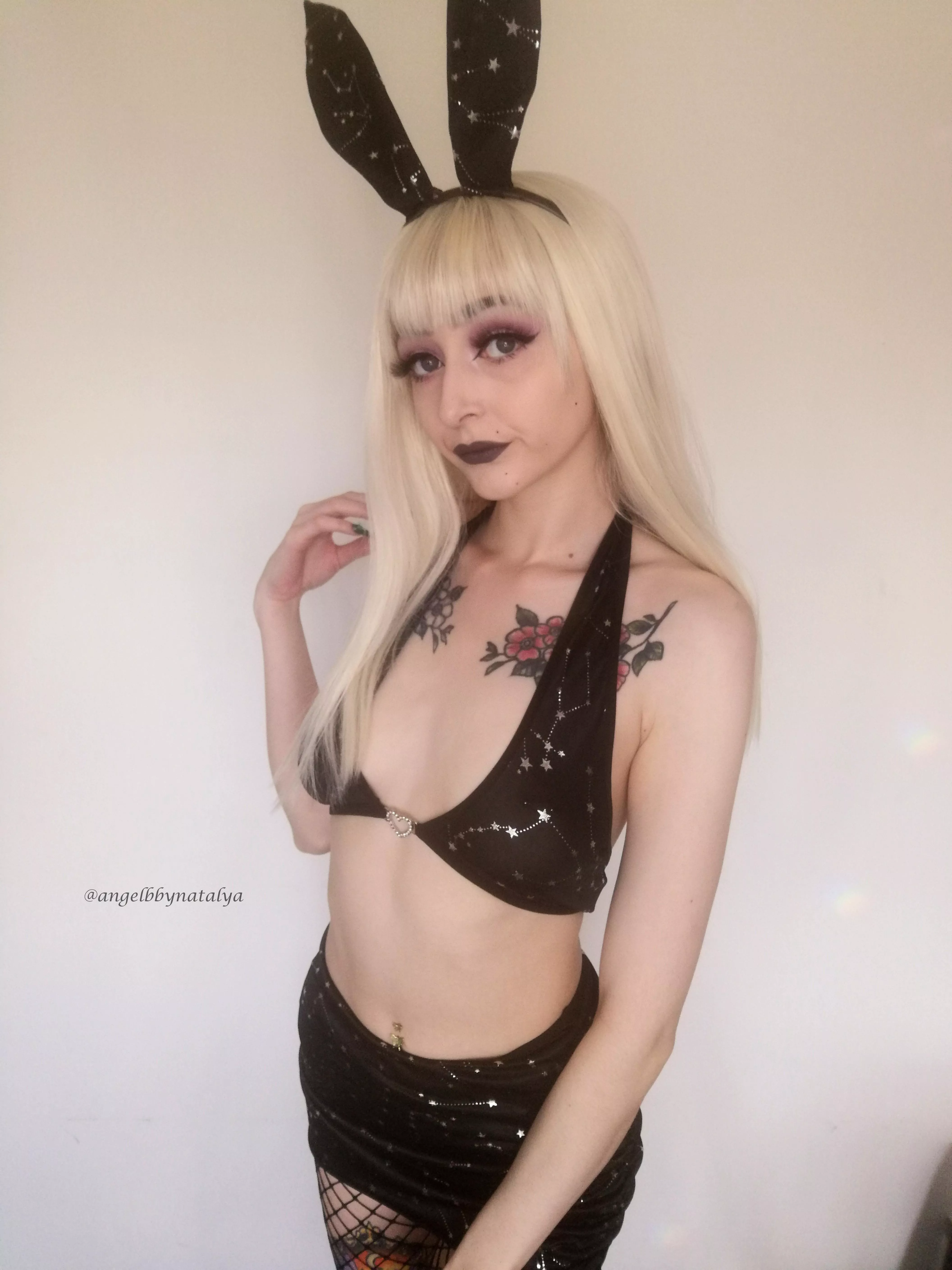 Bunny wants to hop on your cock 🐰