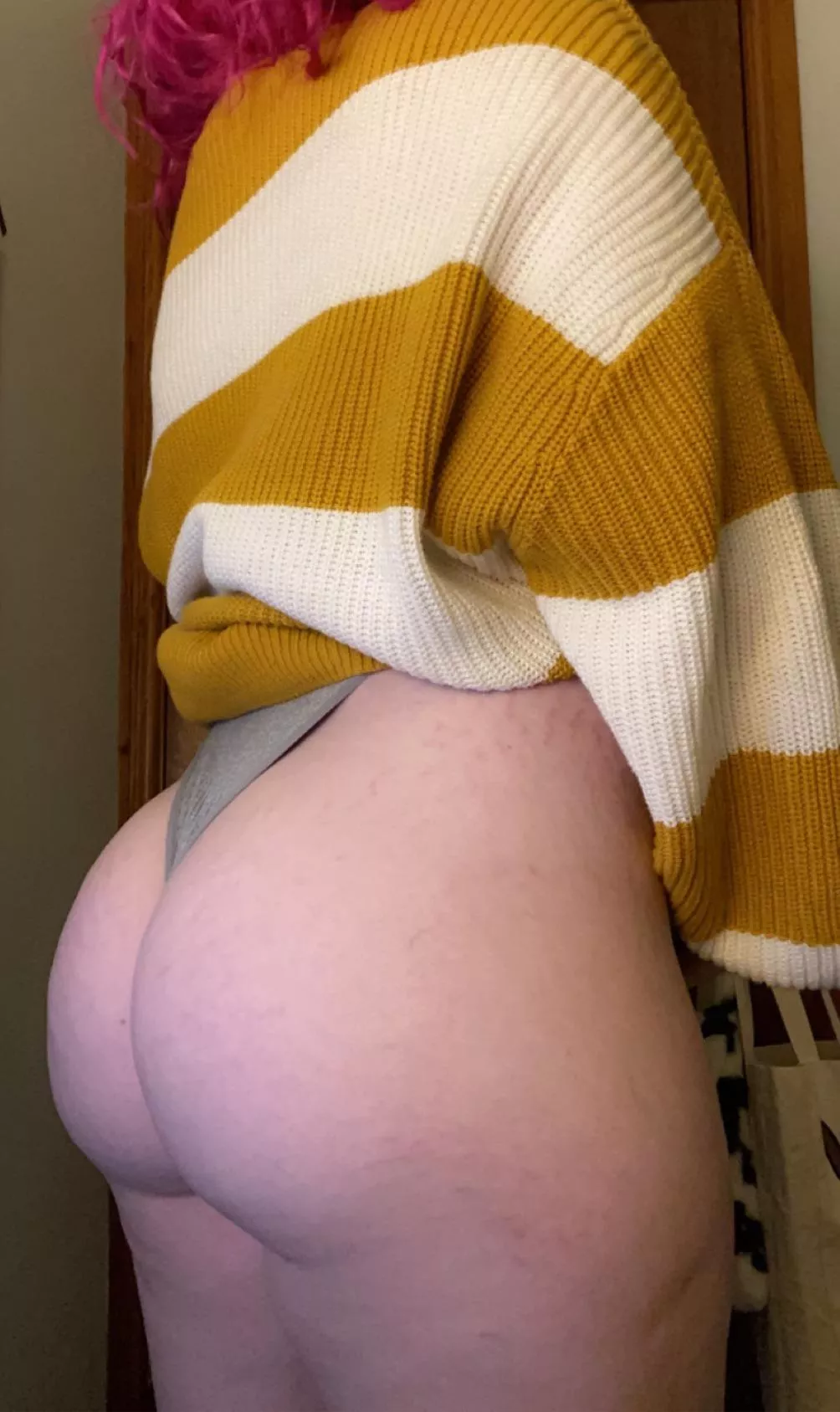 can someone pull it up higher for me ;) nsfw