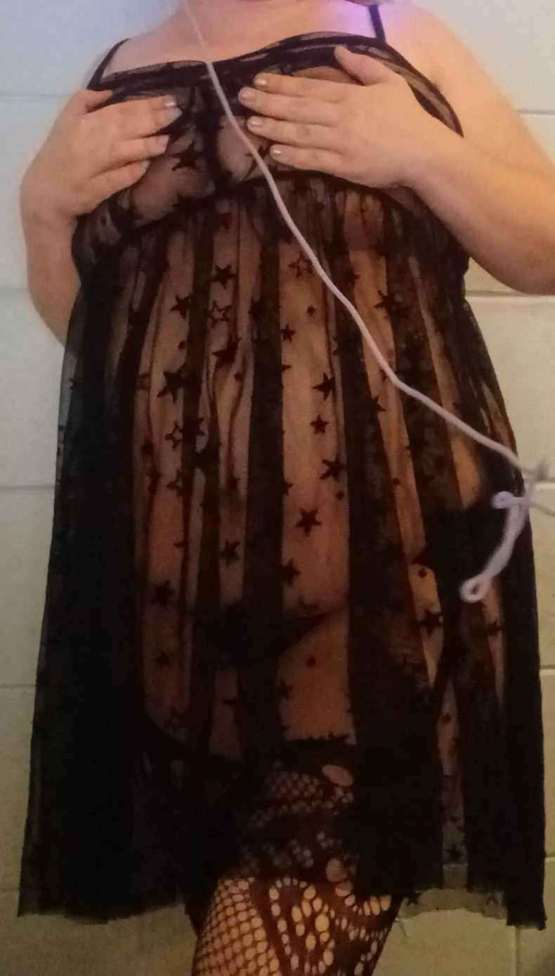 Come play with me : https://chaturbate.com/in/?tour=7Bge&campaign=jnMhR&room=unseisonerdygirl