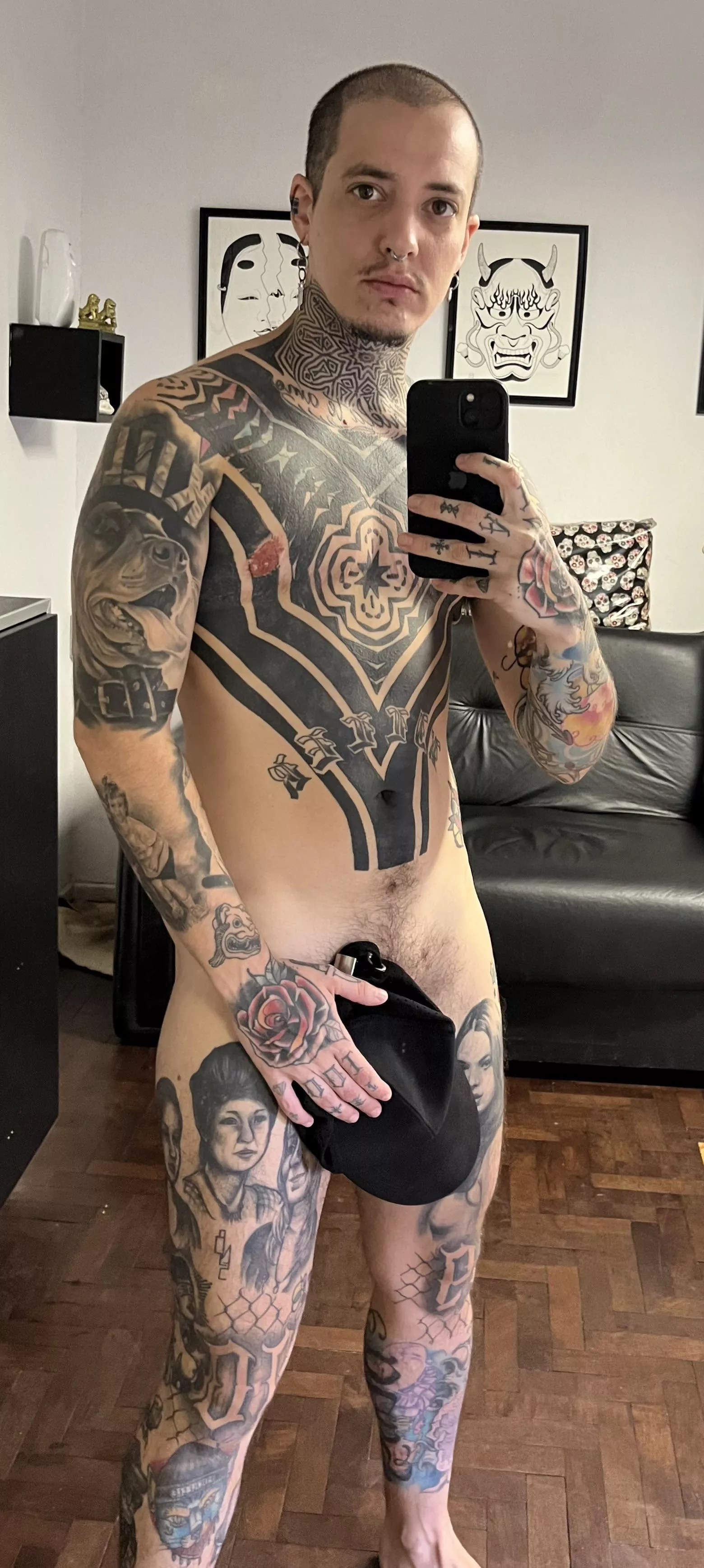 Dad has a very hard dick this morning, run the cap and suck my cockpussy.