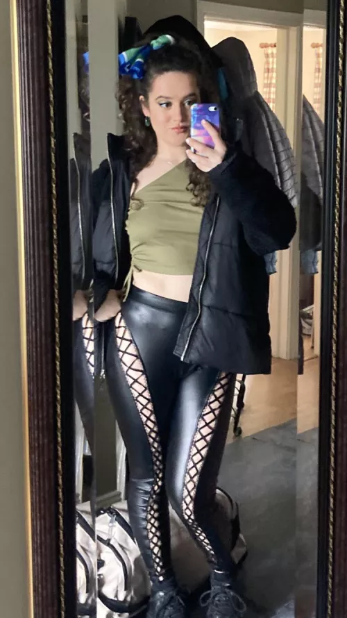 Do you like the slits in the front? ☺️