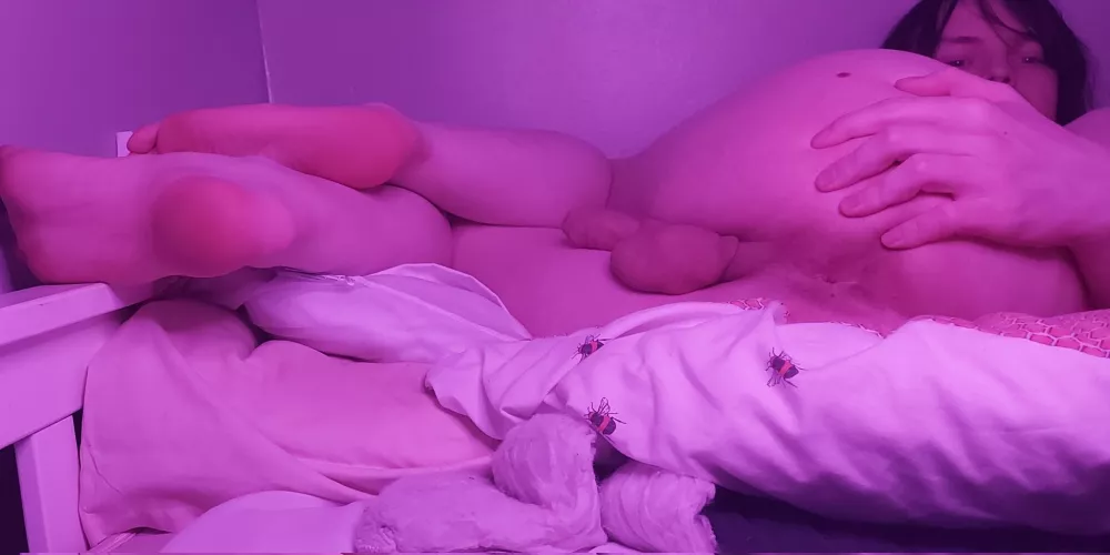 Do you want to feel inside me and breed me.