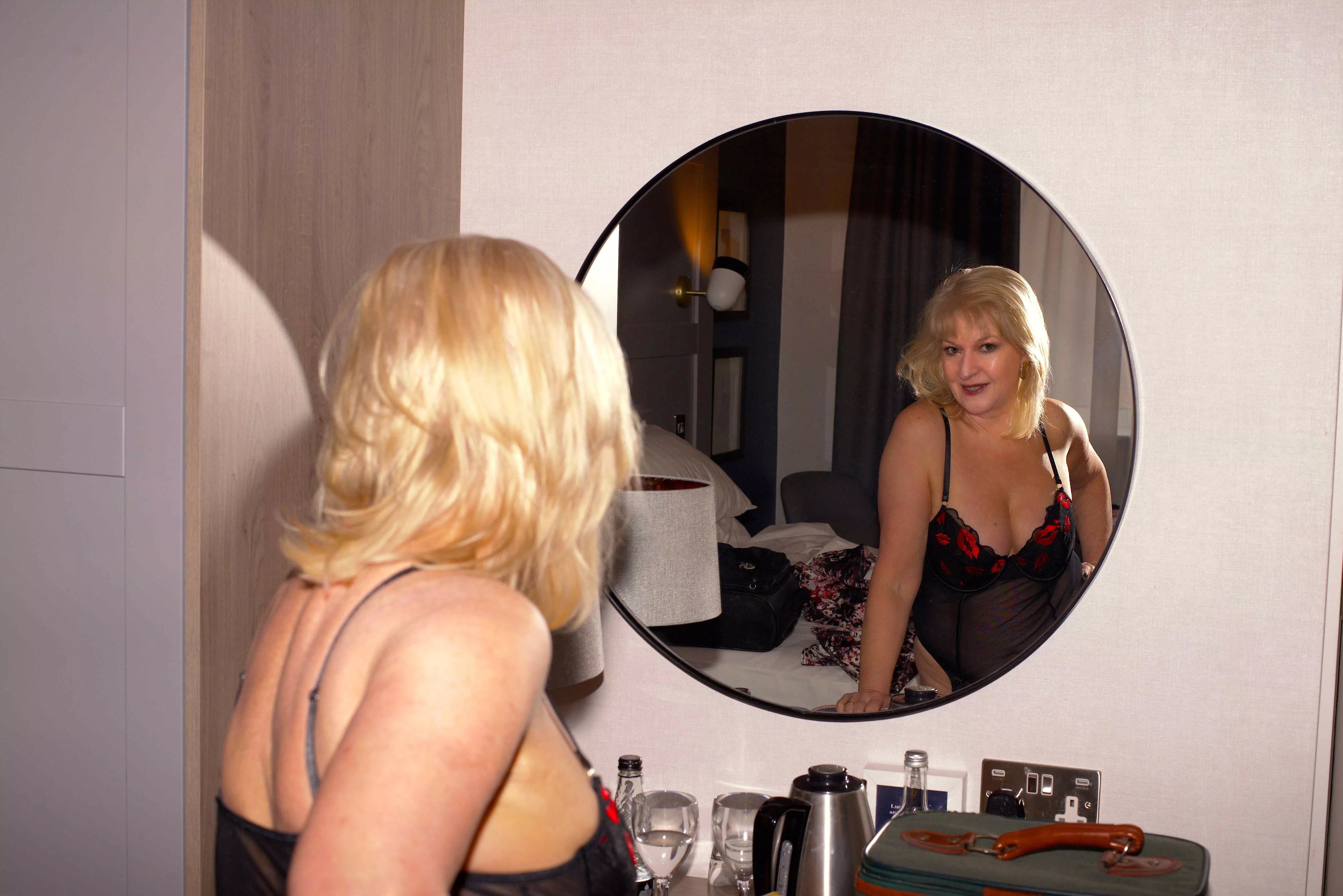 Double trouble from this uk milf?