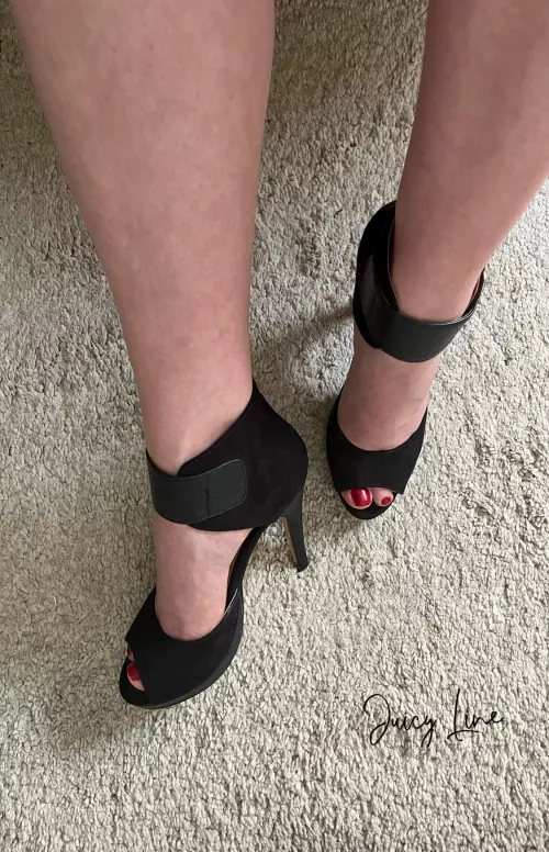Even petite feet love to wear high heels… OC