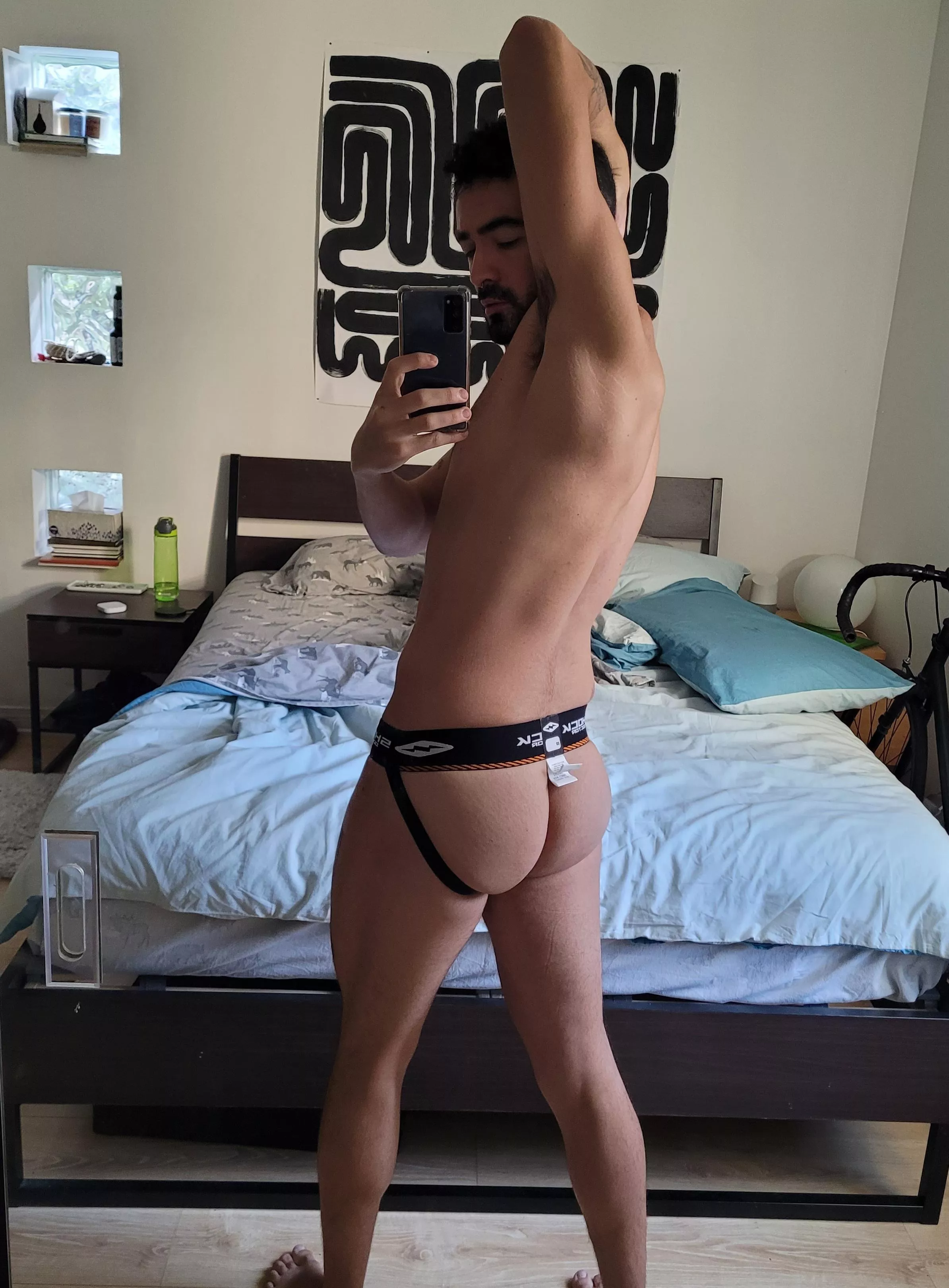 hey bro help me take the tag off my jockstrap?