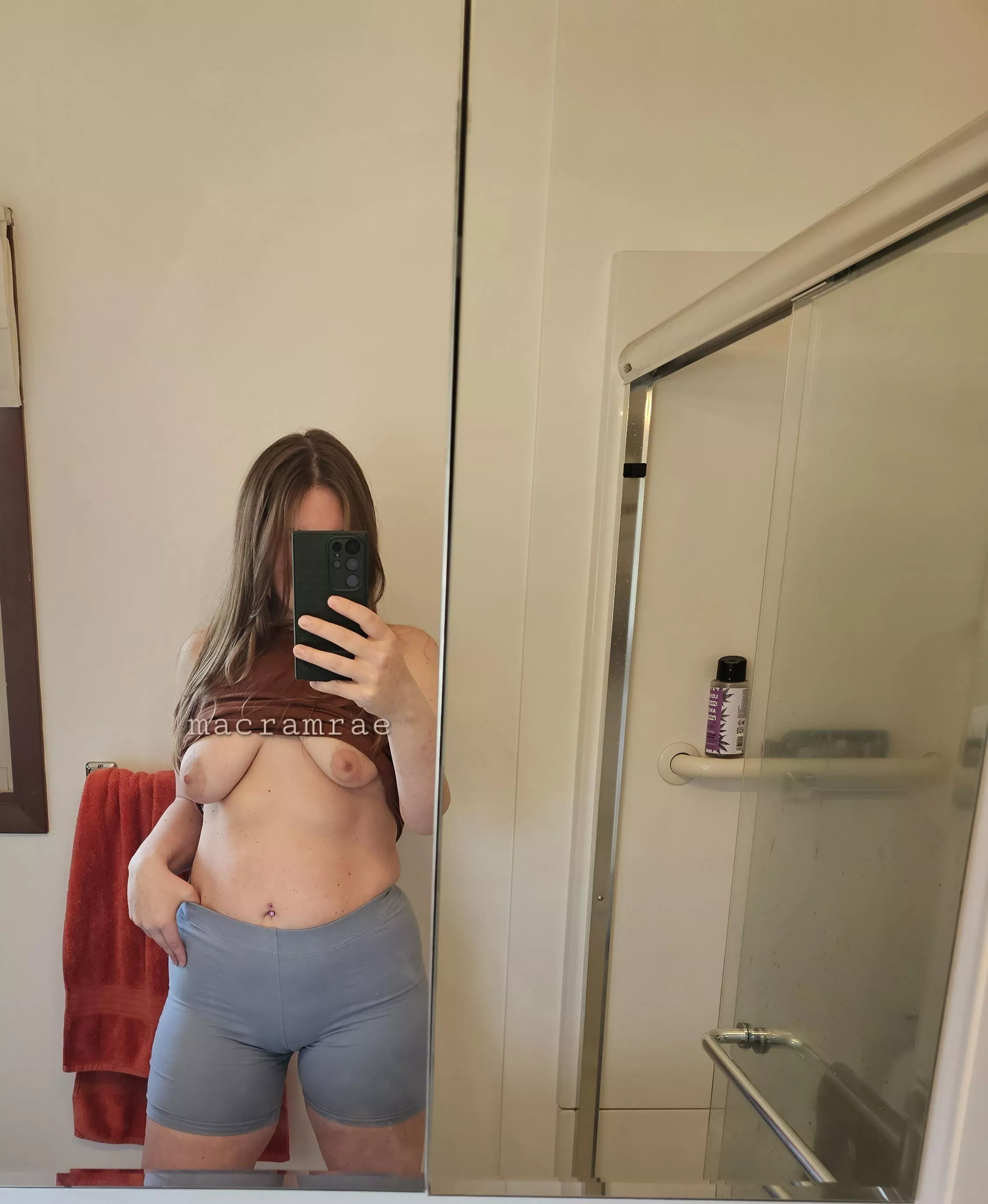 Hips and nips 31F