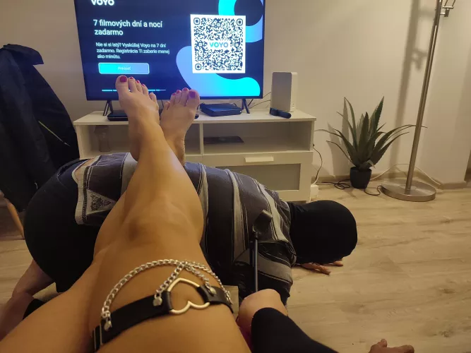 Hit the arrow if you wanna see how far I can push my slave's limits [domme]