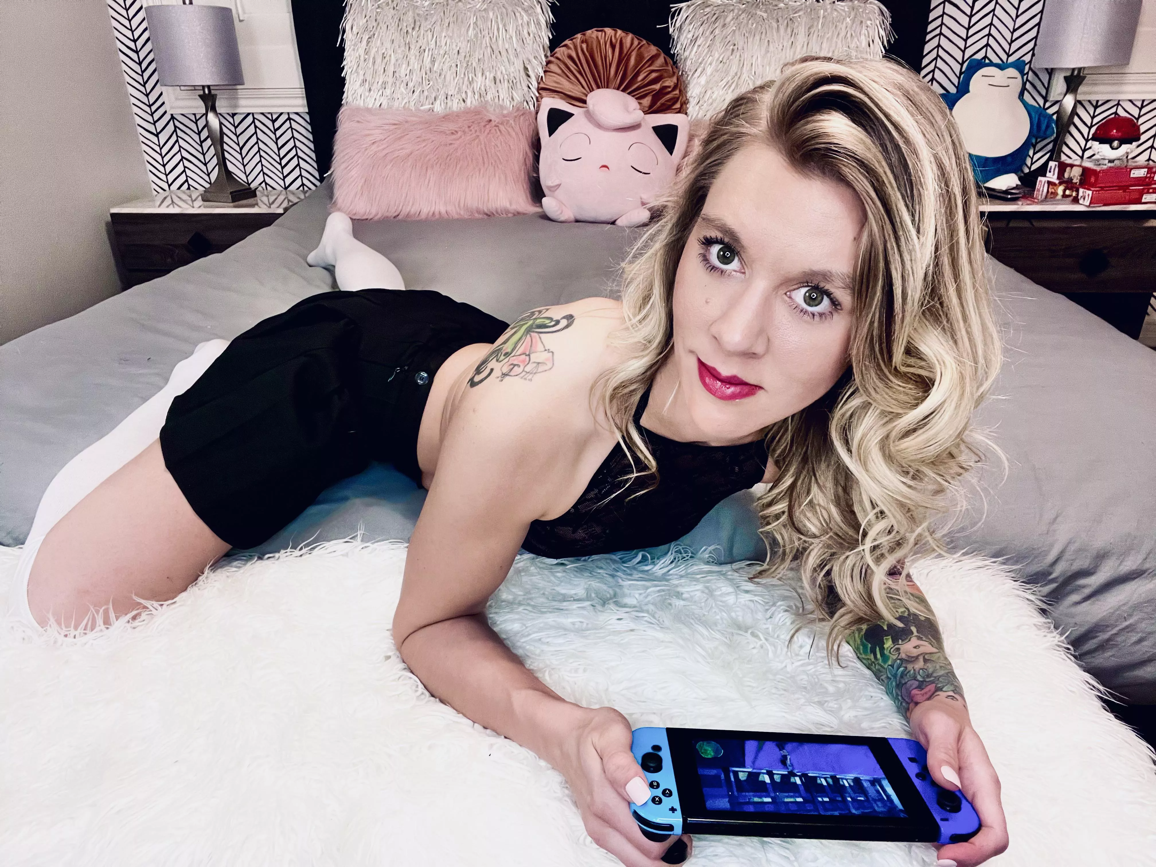 How would you distract me from my game?