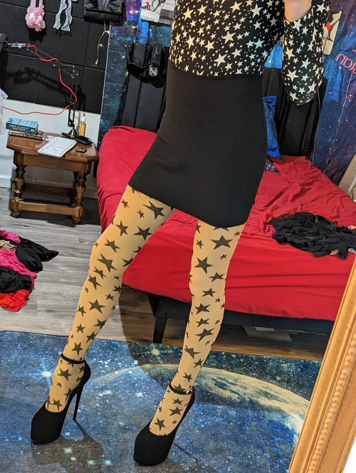 I love these starry tights!