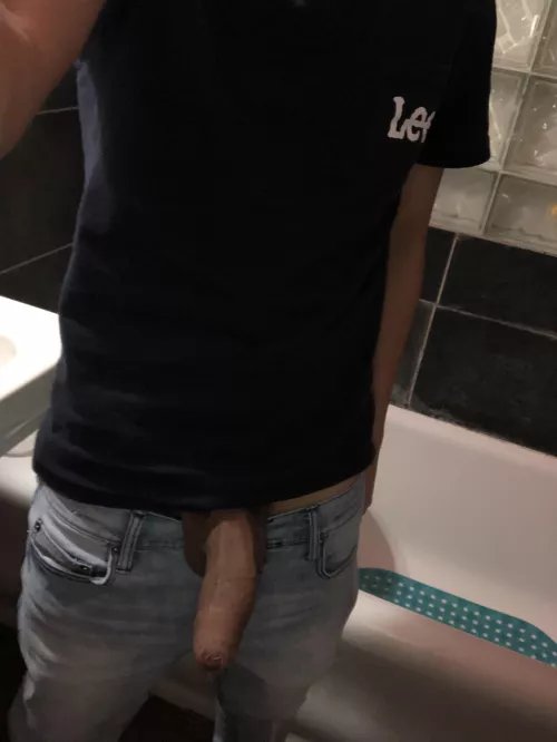 It’s peaking out 😜