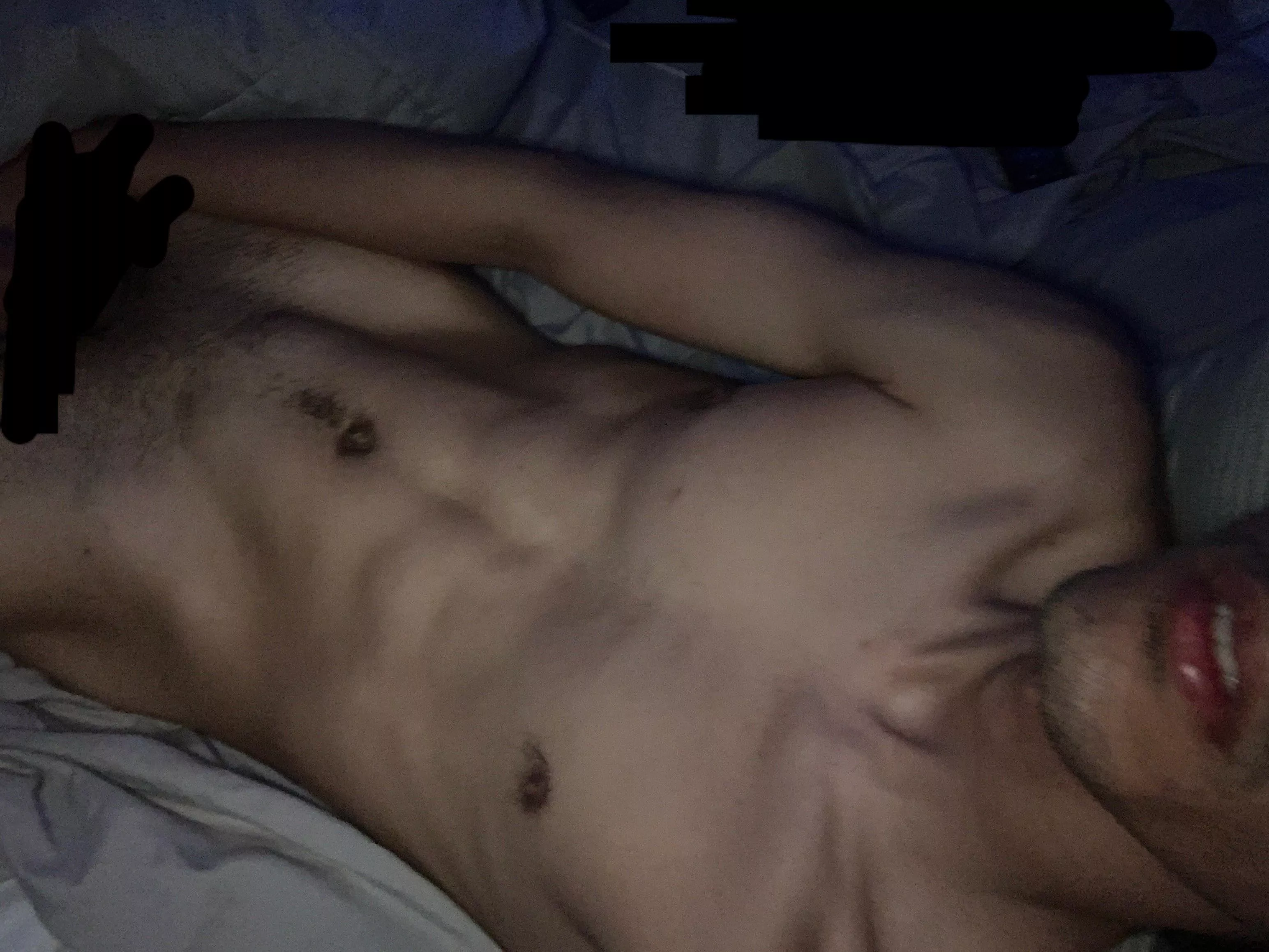 [m]26, first time posting on here. Trying to get more comfortable with my body. Do women find this attractive? 1-10