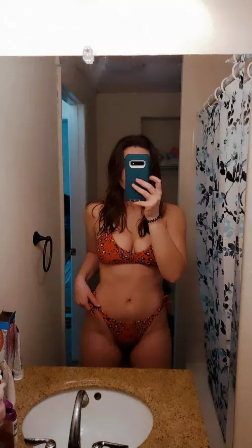 Say hi if you would 😈