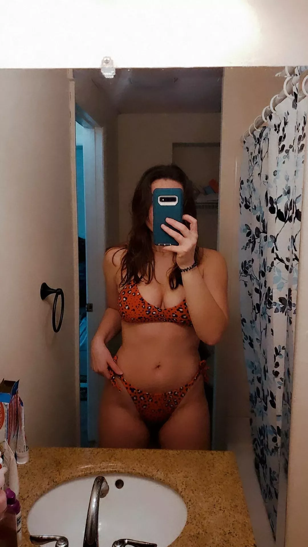 Say hi if you would 😈