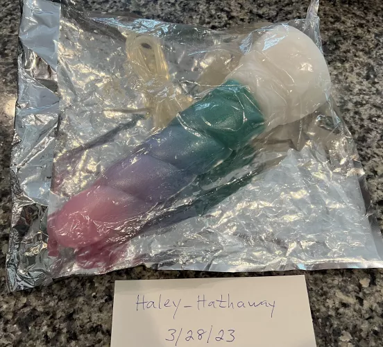 Sell or Trade. Mystic Signature in Med Size/ Med Firm with suction cup & cumtube. In SEALED package! No pets or incense home. (They sent the wrong item). Looking for about market price ($165) or trade for Sveinn in Small size/firm or medium firmness.