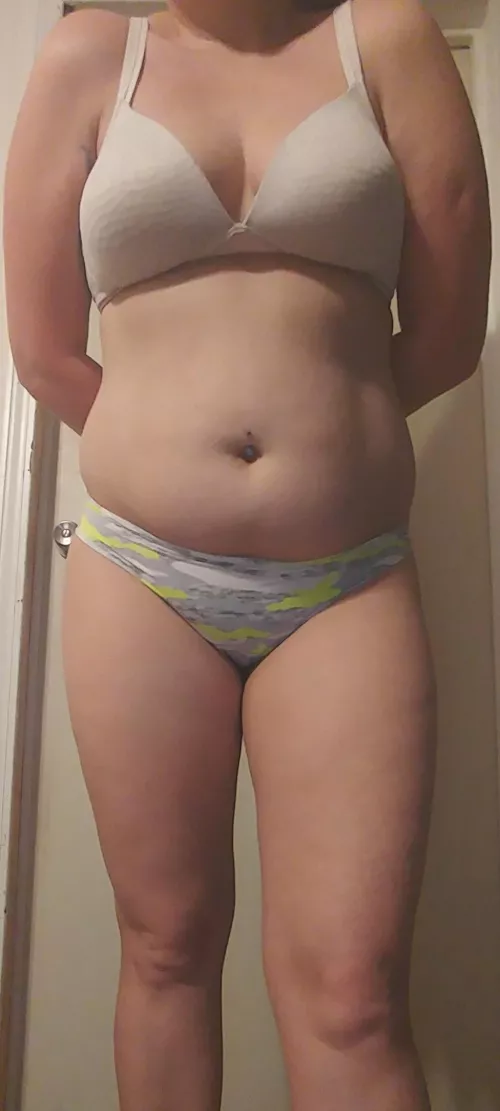 [Selling] super soft camo thong for sale! The bra is also available :)