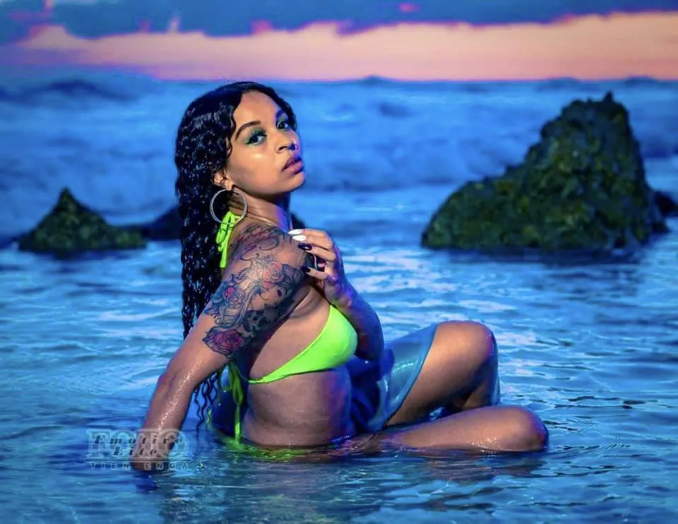 The water is blue, I like to cum how about you?