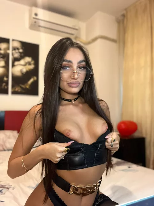 There's a storm outside so here's my tiddies