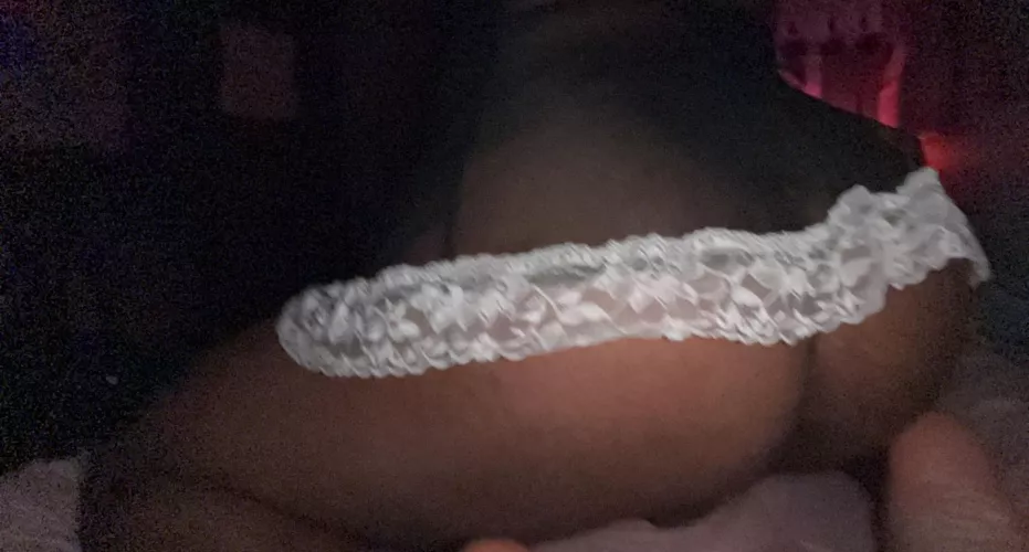 18 blasian tgirl :) pm for snap w pics and age