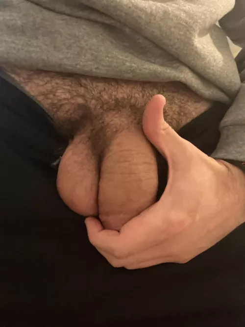 [32] this bro just worked 24 hrs straight