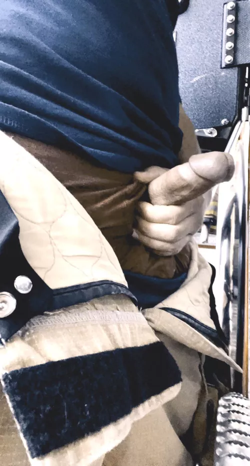 35m seeking F. Only F. No single M. None. . Stressed AF? Lonely? Tired of giving and not receiving? Me too. Maybe we could help each other out. Louisville Ky