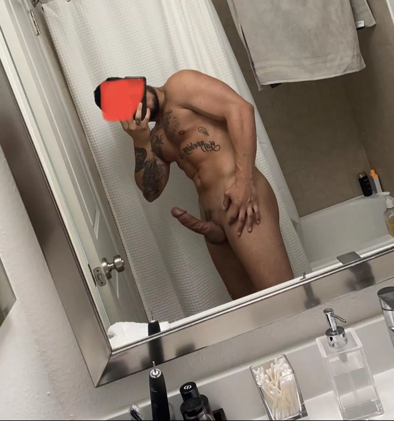 Add with pic only @ francis_w203 looking 4 hung fit bwc abs