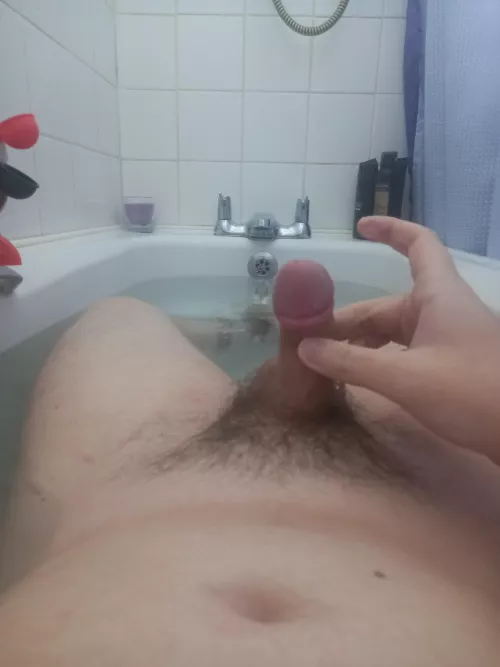 are u bigger than me lets compare