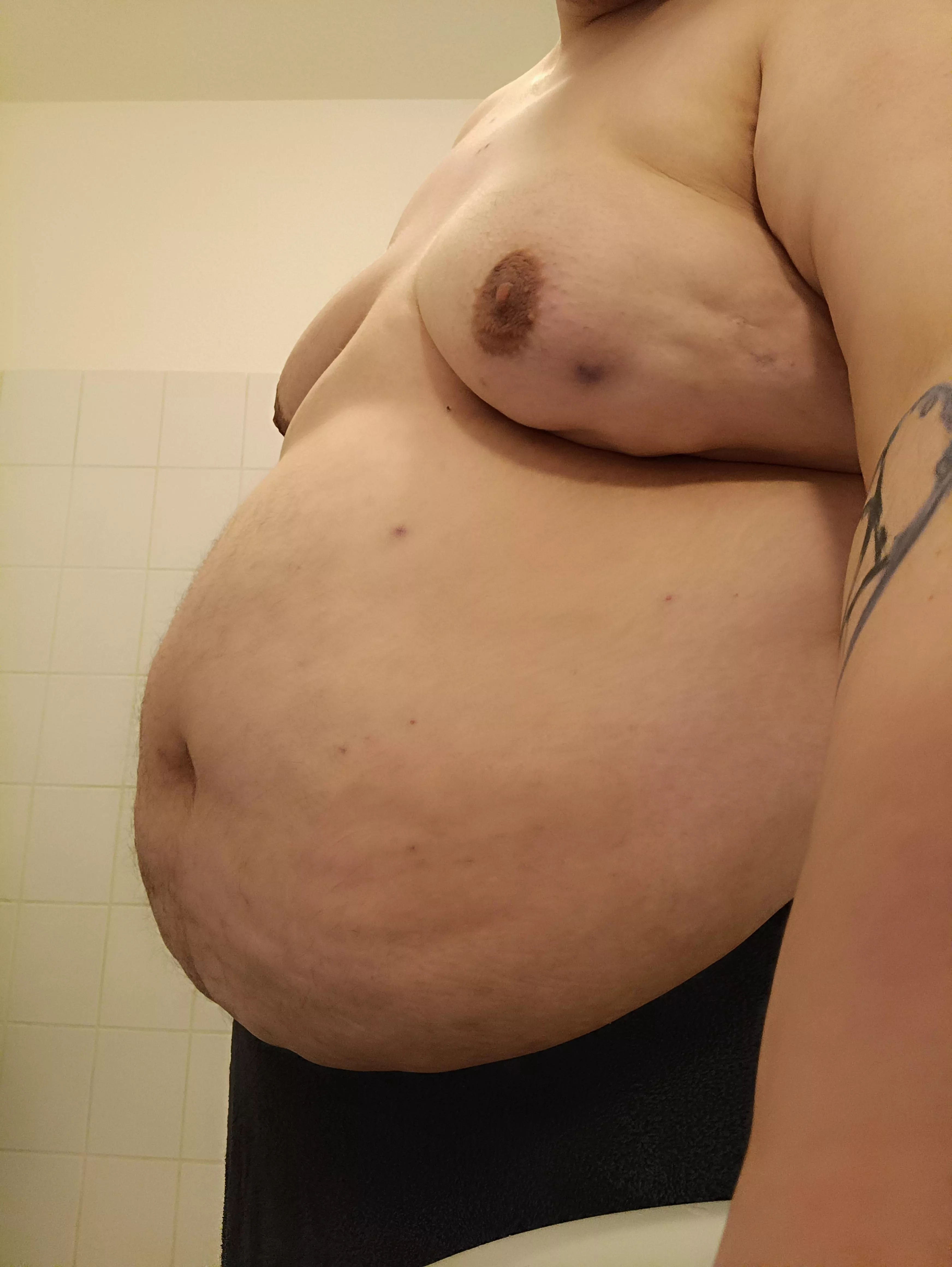 can we grab some food and snuggle? 🙈