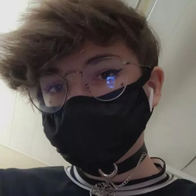 Decided to wear makeup to school, hope you like! ^v^