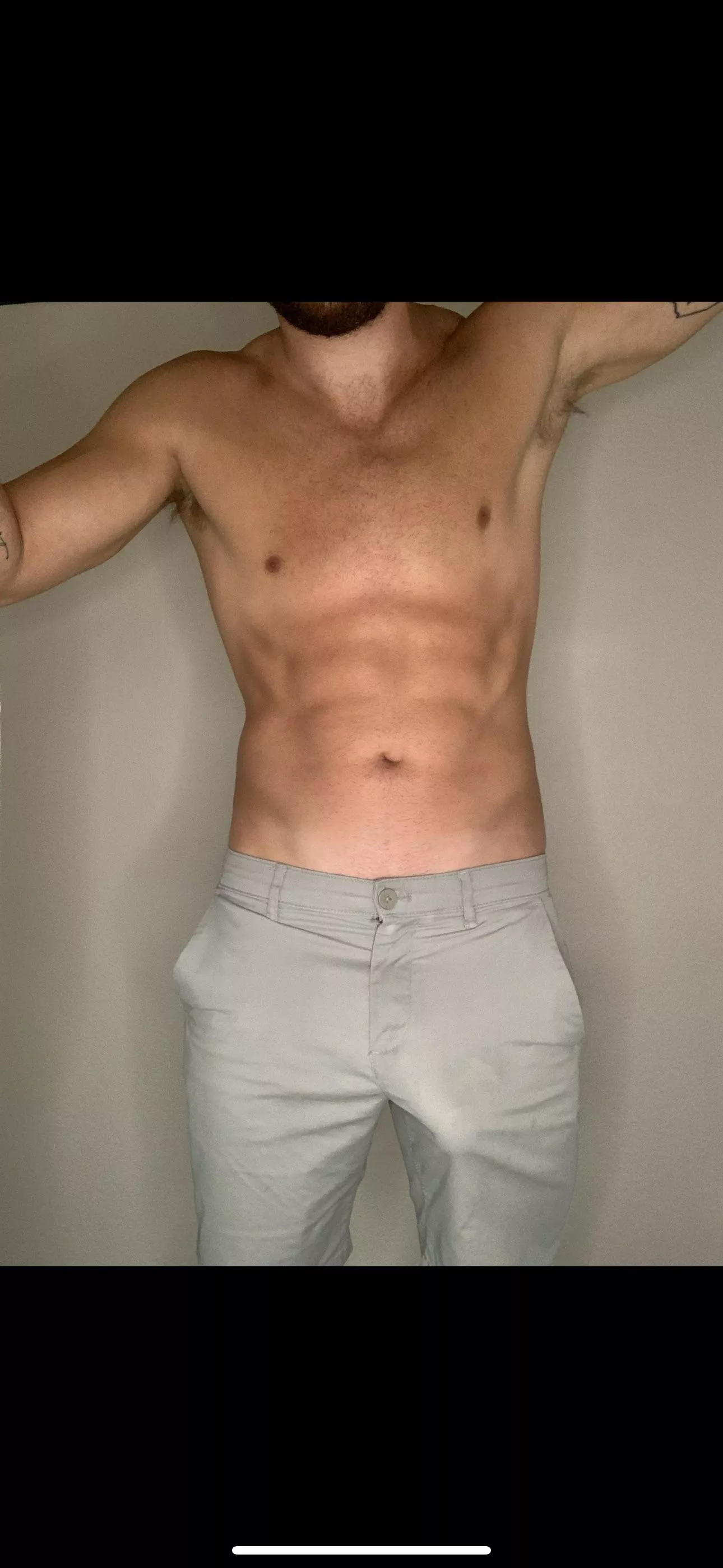 Dying to know what’s packin ?