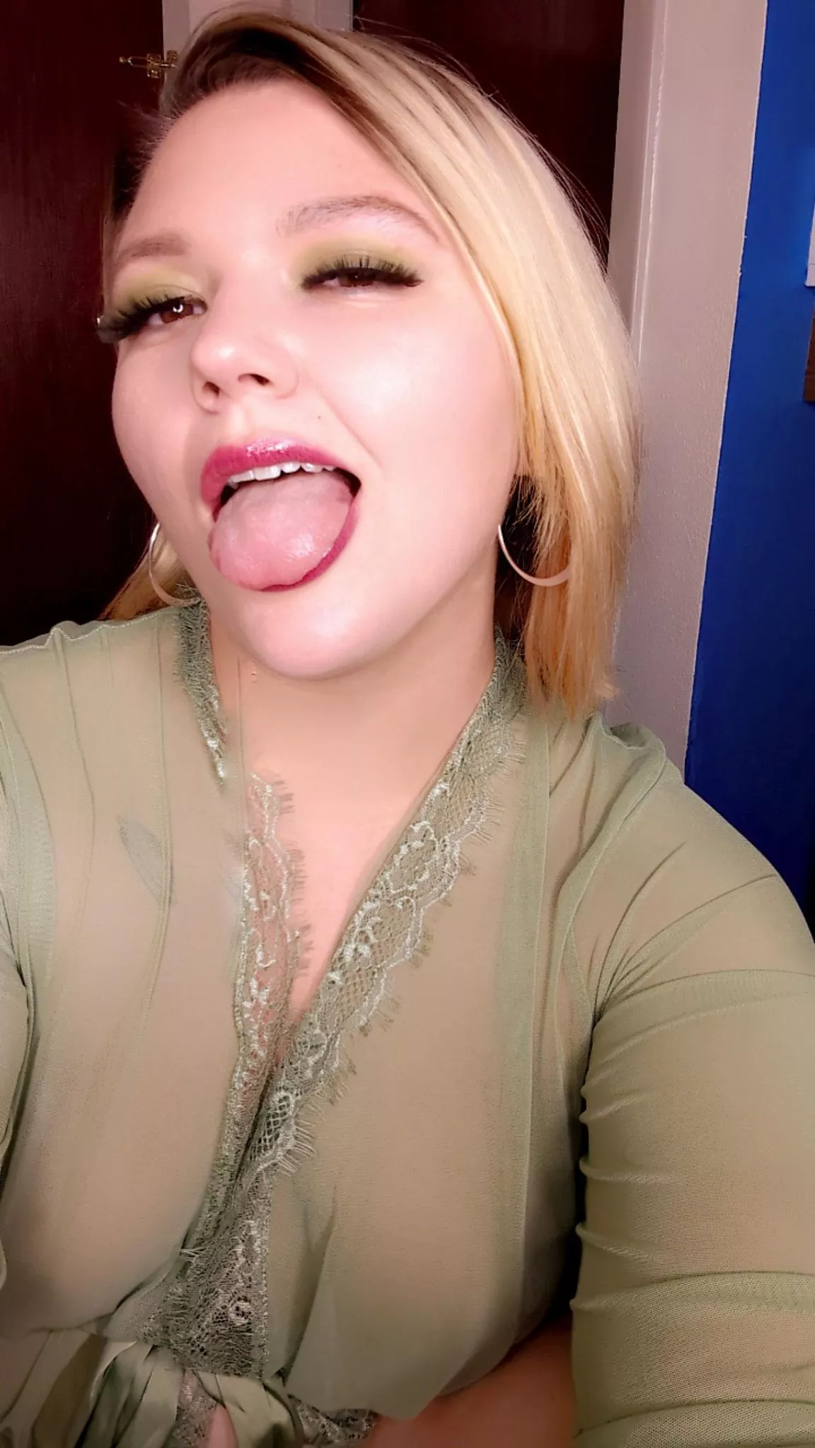 Fill my mouth daddy 😏